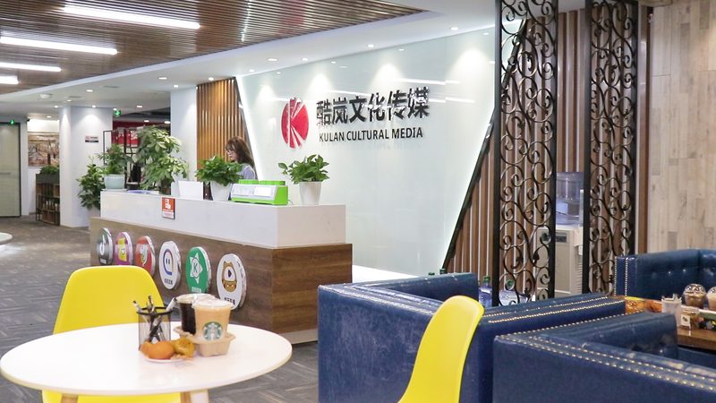 服装带货短视频与直播：两种模式的差异解析
